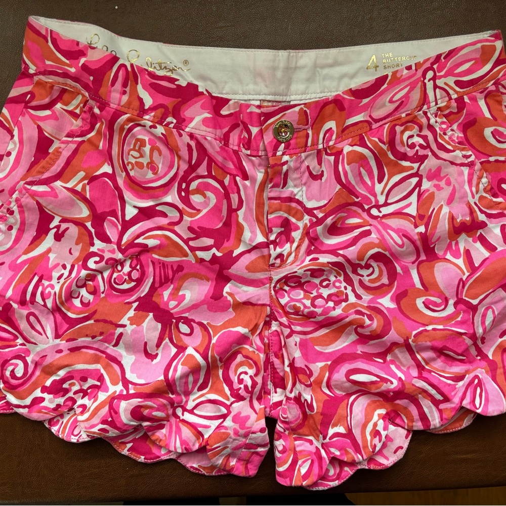 Lilly Pulitzer Buttercup Short in Mango Salsa Print